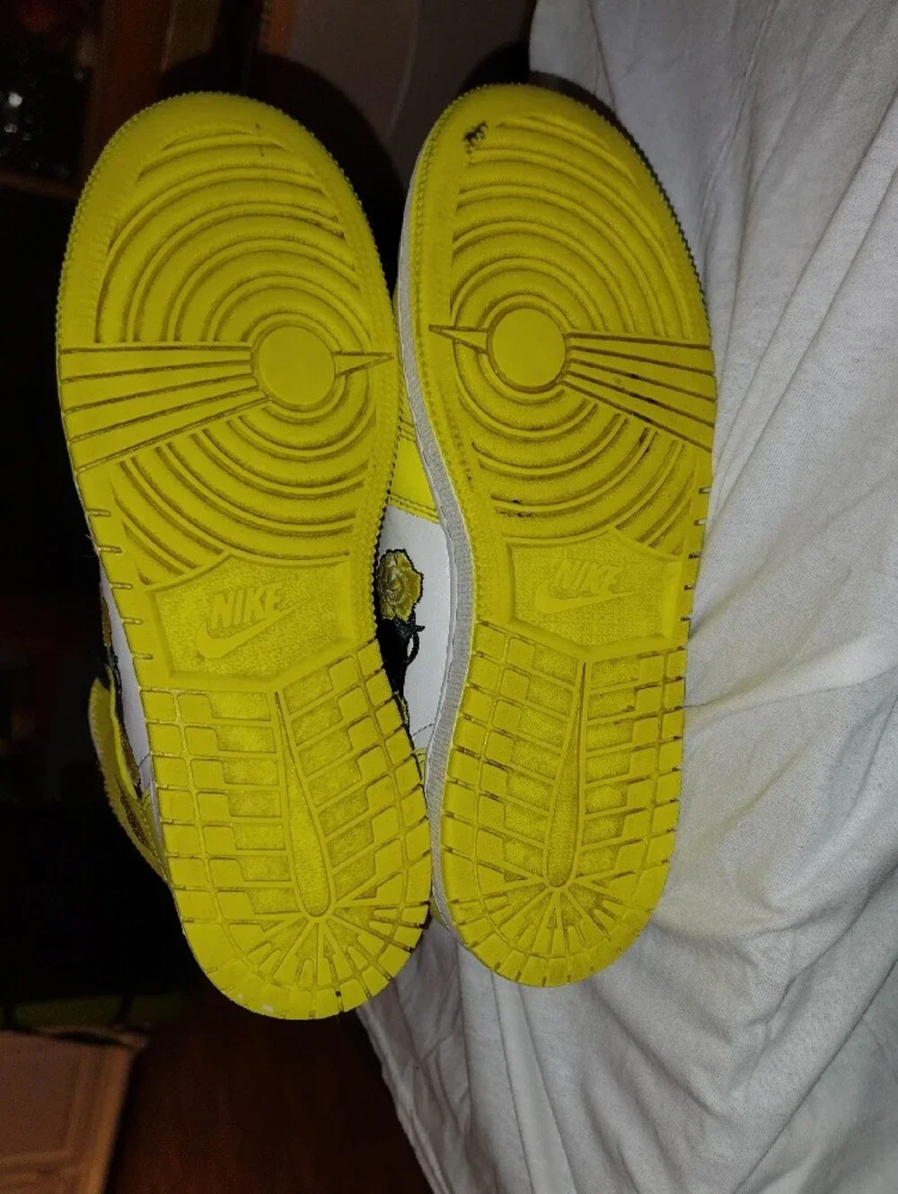 Nike Kids Yellow White High-Top Air Jordans - Picture 8 of 8
